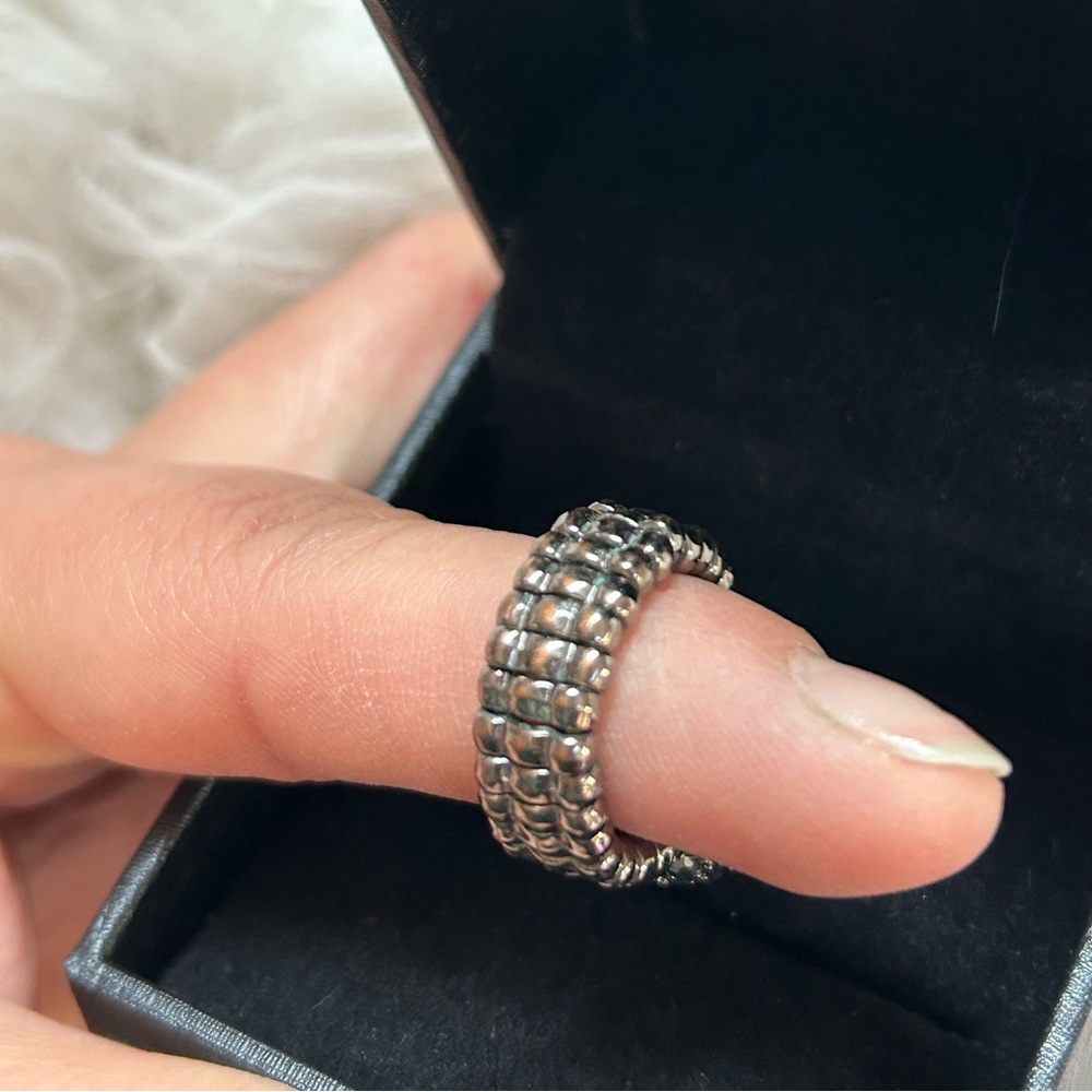 Statement Ring - Picture 3 of 7